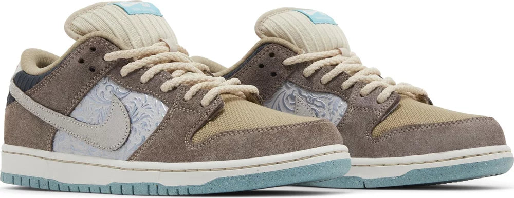 Nike SB Dunk Low "Big Money Savings"